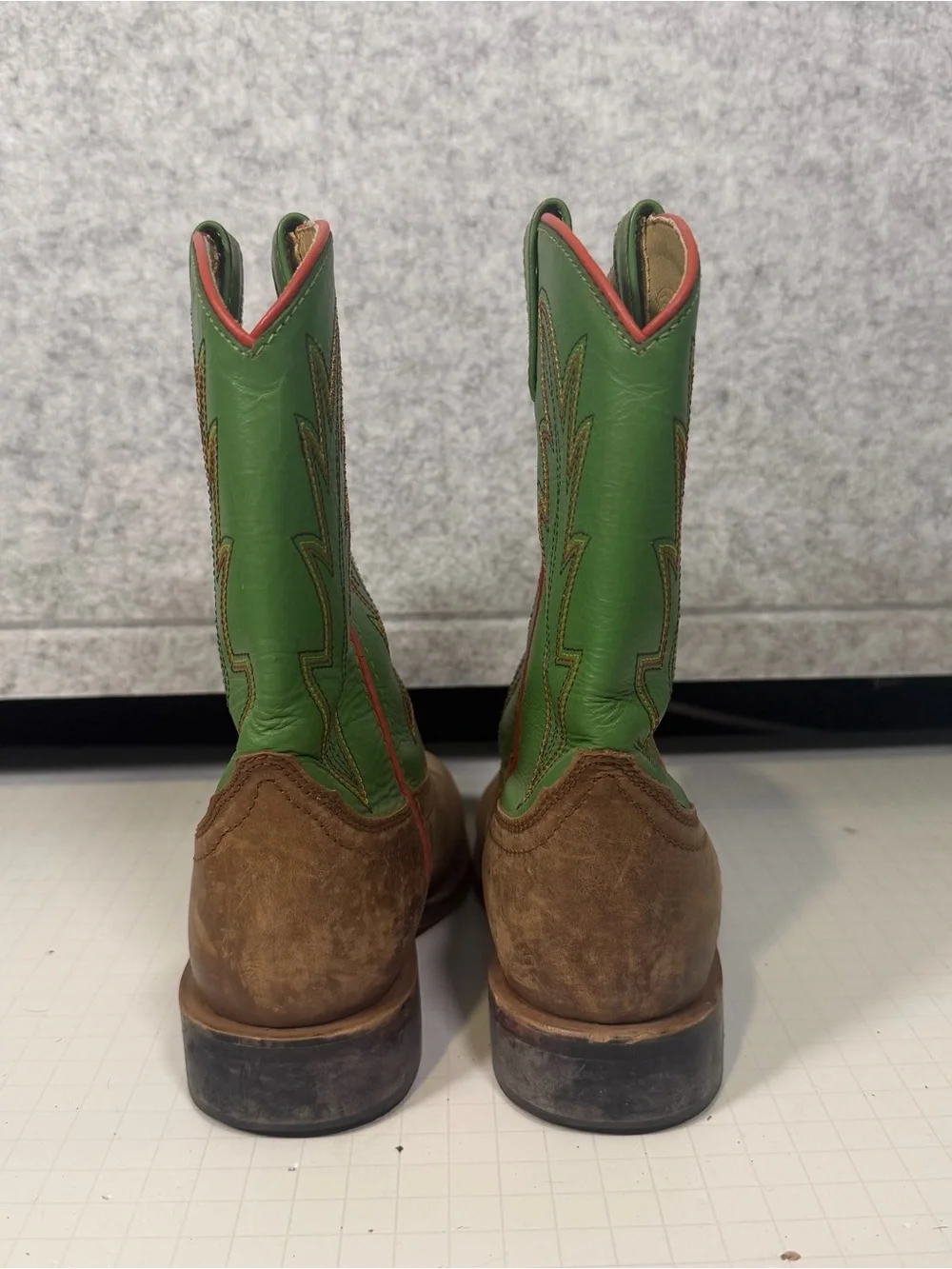 Smoky Mountain Kids Green and Brown Western-Style Leather Boots Size 1